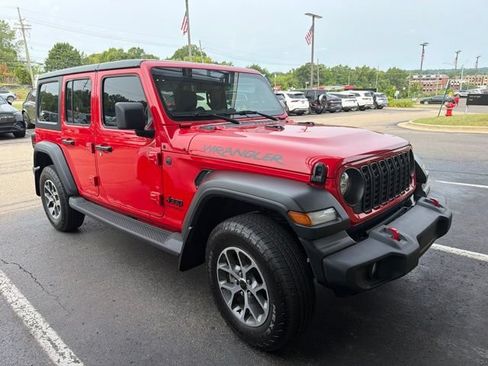 Used 2024 Jeep Wrangler Unlimited Sport AWD/4WD image 5