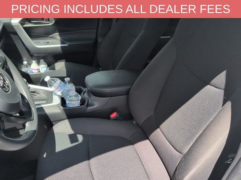Used 2023 Toyota RAV4 LE FWD image 14