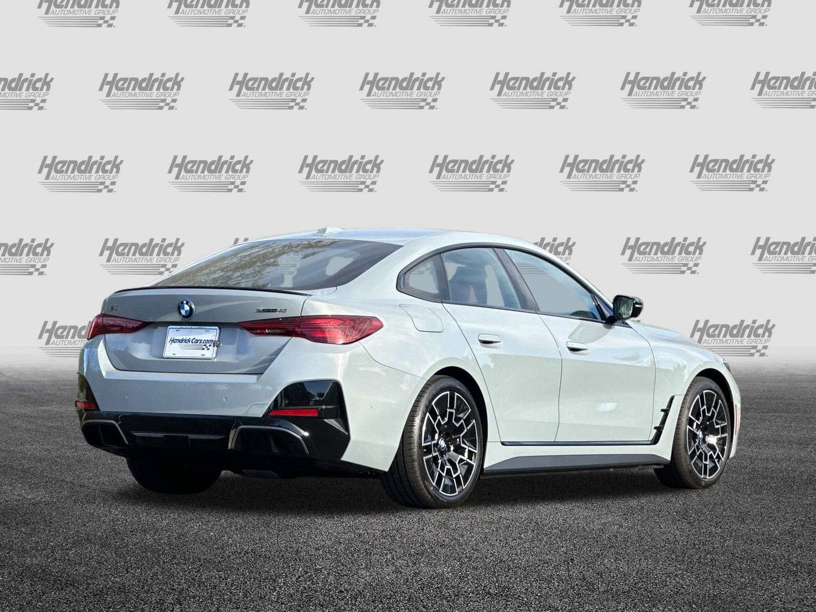 Used 2025 BMW i4 xDrive40i w/ M Sport Package AWD/4WD image 5