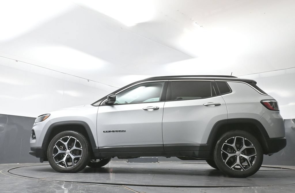 Used 2024 Jeep Compass Limited AWD/4WD image 52