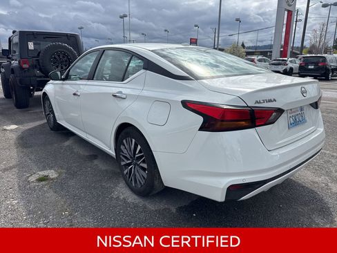 Used 2025 Nissan Altima 2.5 SV image 12