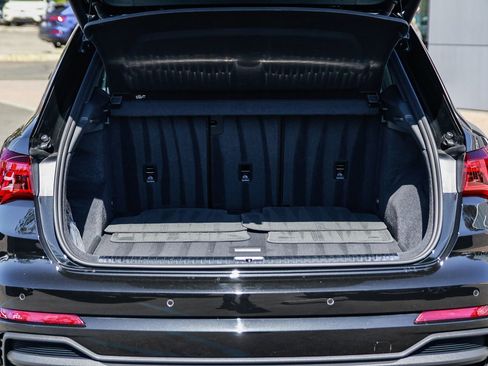 Certified 2024 Audi Q3 2.0T Premium image 28