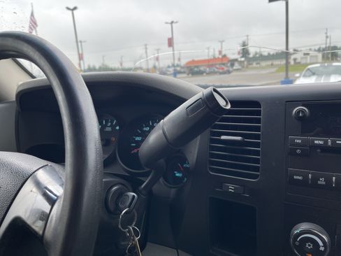 Used 2009 Chevrolet Silverado 1500 LT AWD/4WD image 19