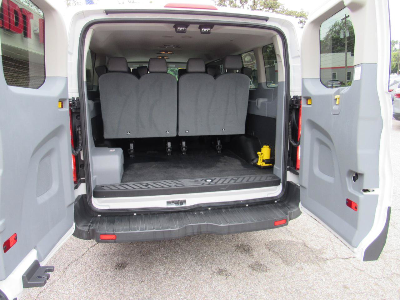 Used 2016 Ford Transit 350 XL RWD image 32