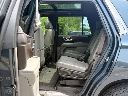 Used 2021 Chevrolet Tahoe LT w/ LT Signature Package AWD/4WD image 18
