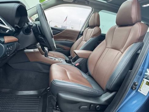 Used 2023 Subaru Forester Touring w/ Popular Package #3 image 16