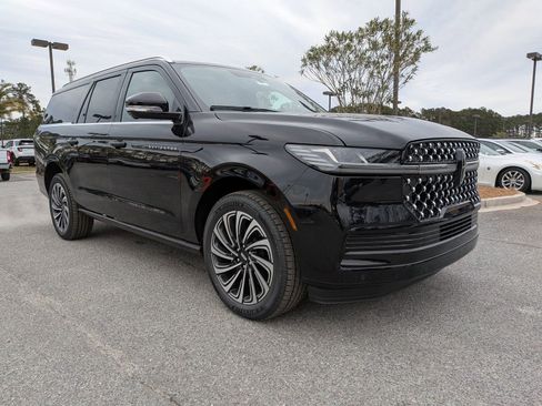 New 2026 Lincoln Navigator L Black Label image 3