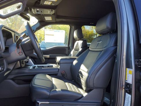 New 2026 Ford F350 Platinum w/ Snow Plow Prep Package image 7