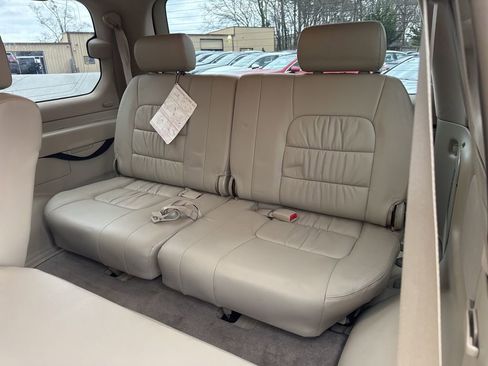 Used 2006 Lexus LX 470 4WD image 8