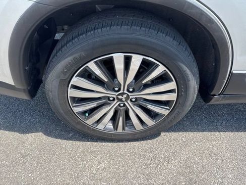 Used 2020 Mitsubishi Outlander ES FWD image 9