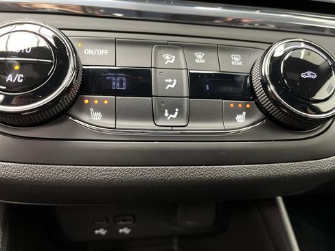 New 2025 Buick Envista Preferred w/ Convenience I Package image 21