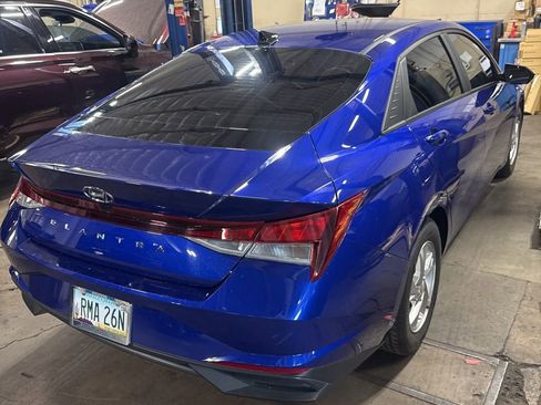 Used 2023 Hyundai Elantra SE image 7