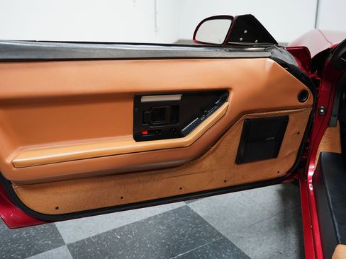 Used 1989 Chevrolet Corvette Convertible image 32