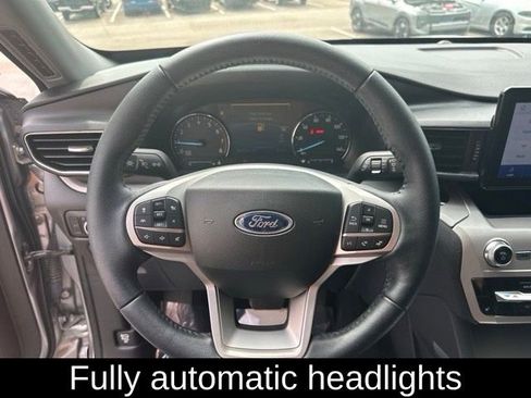 Used 2023 Ford Explorer XLT w/ Equipment Group 202A RWD image 22