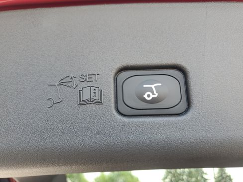New 2026 Lincoln Nautilus Reserve AWD/4WD image 9