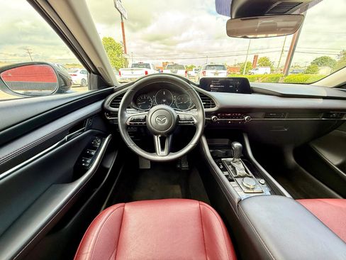 Used 2024 MAZDA MAZDA3 s image 16