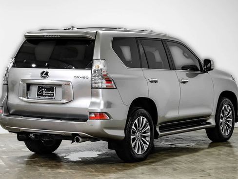 Used 2023 Lexus GX 460 Luxury w/ Accessory Package image 3