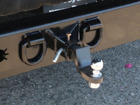 Used 2018 Ford F550 2WD Regular Cab Super Duty image 47