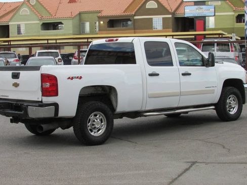 Used 2007 Chevrolet Silverado 2500 LT w/ 2LT Convenience Package AWD/4WD image 8