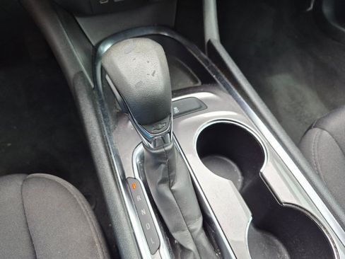 Used 2022 Chevrolet Malibu LT FWD image 13