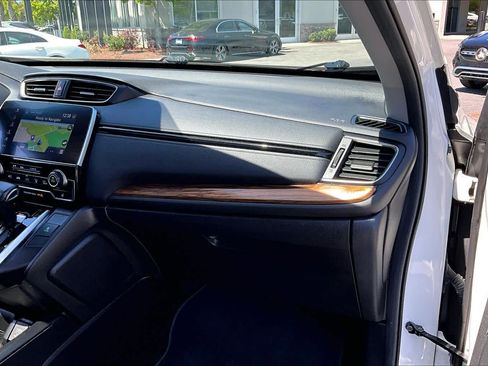 Used 2018 Honda CR-V Touring image 19