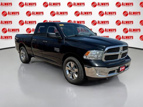 Used 2019 RAM 1500 Tradesman w/ Tradesman SXT Package image 3