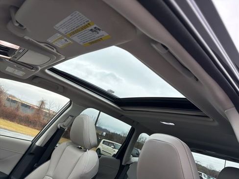 Used 2022 Subaru Forester Limited image 13