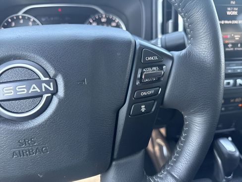 Used 2025 Nissan Frontier SV w/ SV Convenience Package RWD image 15