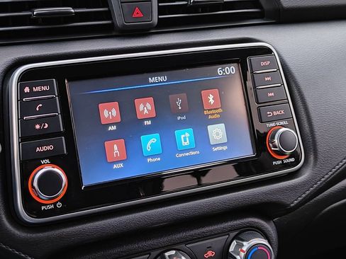 Used 2023 Nissan Versa S w/ Trunk Package image 25