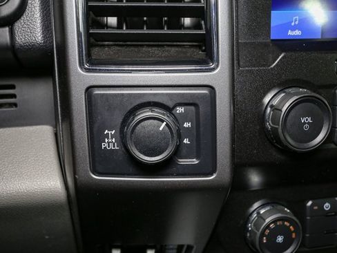 Used 2020 Ford F150 XLT image 22