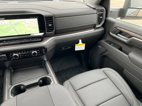 New 2026 GMC Sierra 2500 SLT w/ SLT Premium Package image 46