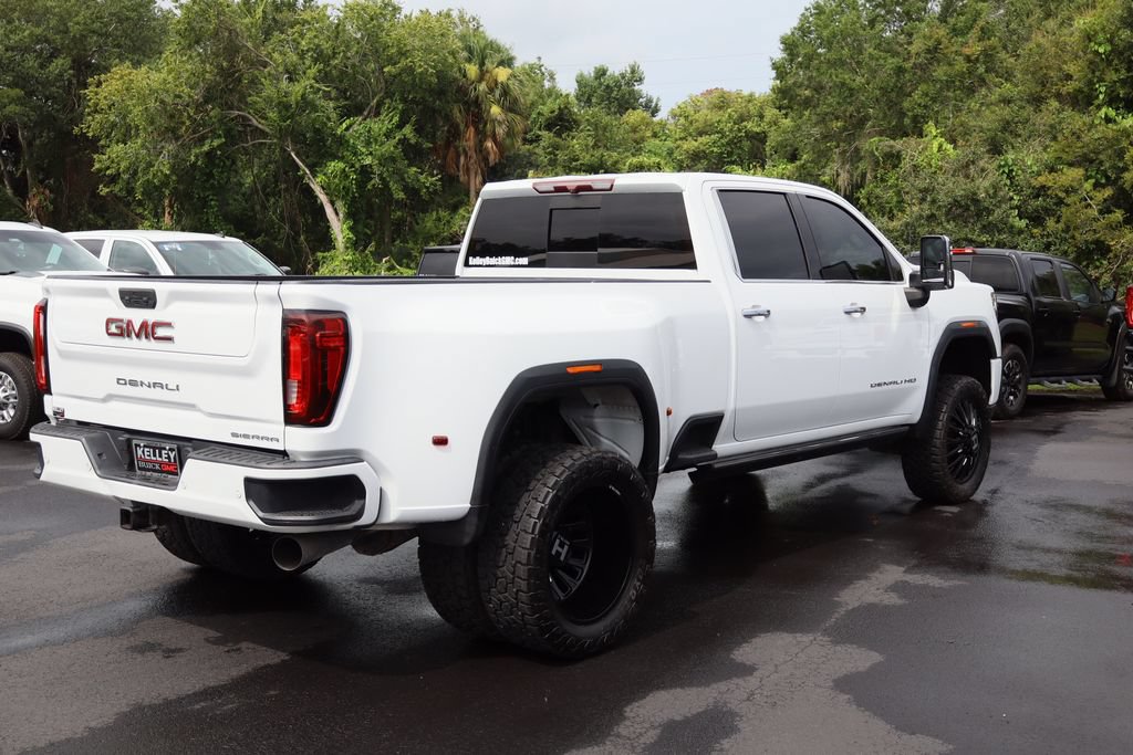 Used 2022 GMC Sierra 3500 Denali AWD/4WD image 9
