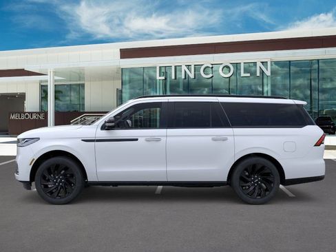 New 2026 Lincoln Navigator L Reserve AWD/4WD image 3