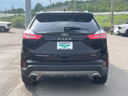 Used 2022 Ford Edge Titanium AWD/4WD image 6