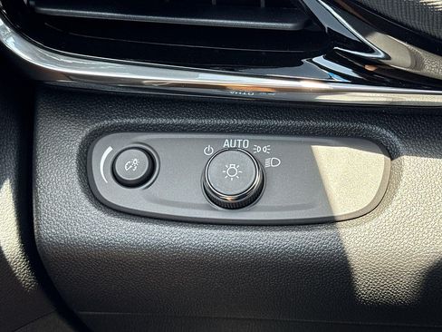 New 2026 Buick Envista Sport Touring w/ Convenience II Package FWD image 16