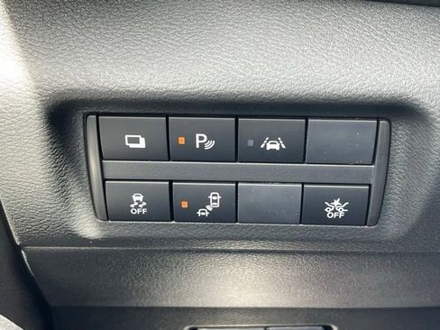 New 2025 Nissan Kicks Play S image 25