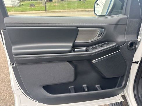 Certified 2025 Ford Expedition Max Platinum image 15