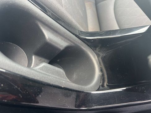 Used 2020 Toyota Corolla LE FWD image 13