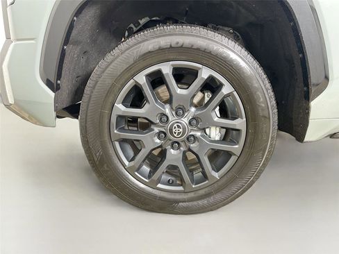 Used 2025 Toyota Tundra Platinum image 30