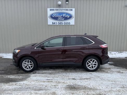 Used 2024 Ford Edge SEL image 1
