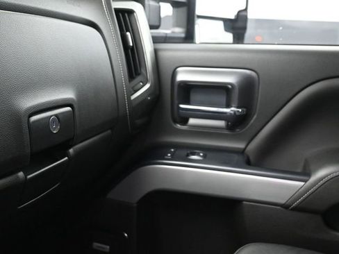 Used 2018 Chevrolet Silverado 2500 LTZ w/ Duramax Plus Package image 47