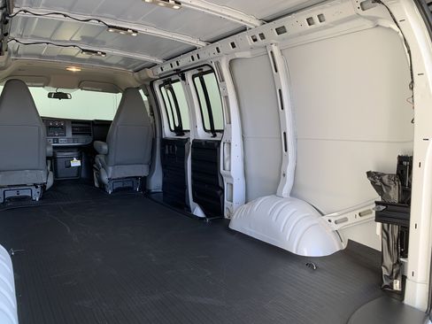 New 2025 Chevrolet Express 2500 image 43