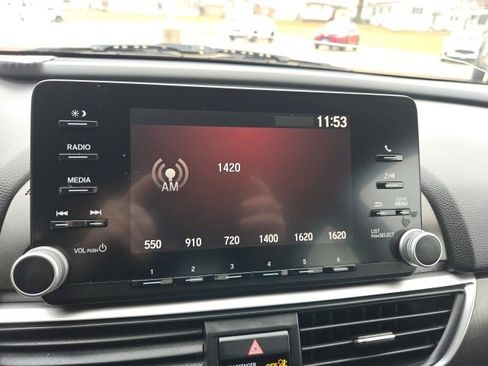Used 2019 Honda Accord LX image 17