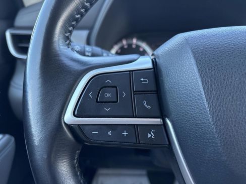 Used 2023 Toyota Highlander LE image 13