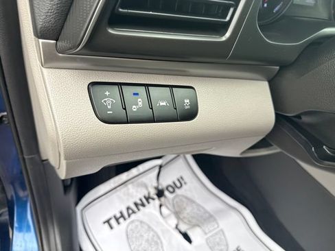 Used 2020 Hyundai Elantra ECO FWD image 17