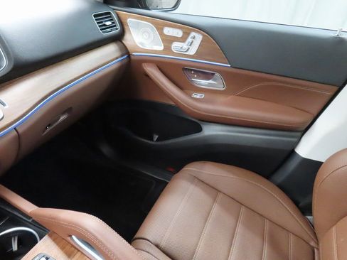 Used 2024 Mercedes-Benz GLE 350 4MATIC image 29