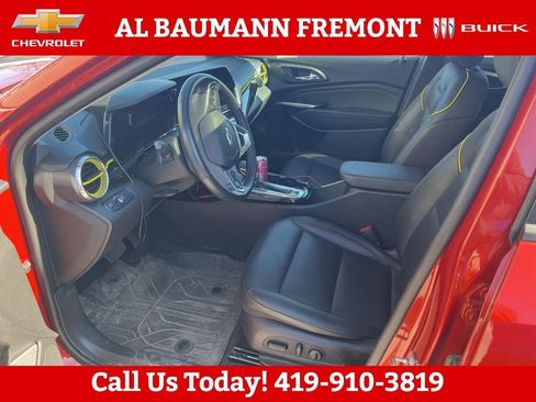 Used 2024 Chevrolet Trax ACTIV w/ Sunroof Package FWD image 9