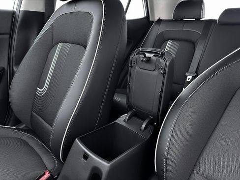 New 2026 Hyundai Venue SEL image 18