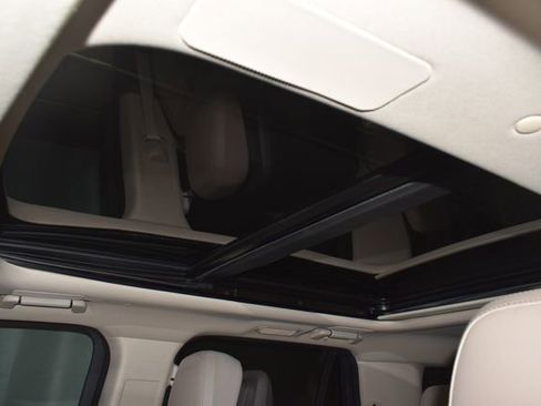 Used 2023 Lincoln Navigator L Reserve w/ Equipment Group 201A image 13