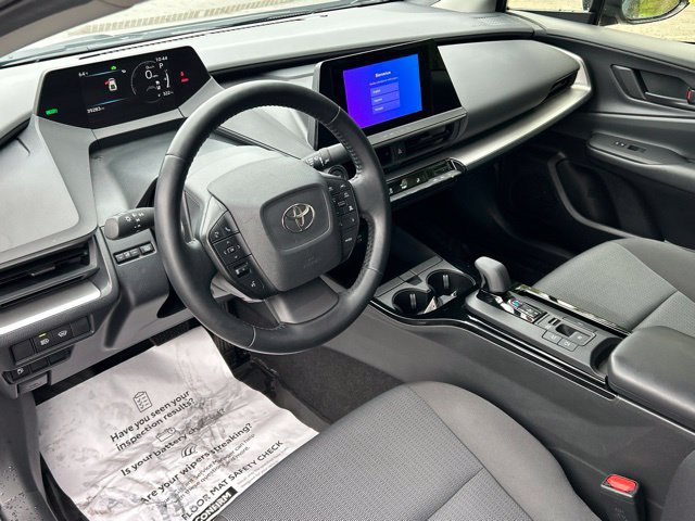 Used 2024 Toyota Prius LE AWD/4WD image 20